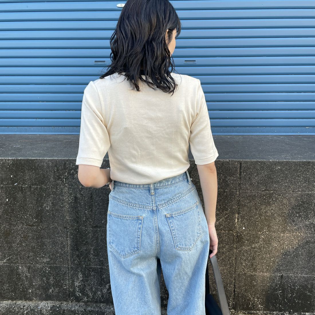Robert P.Miller [ロバートピーミラー] 別注 5分袖クルーネックTシャツ [RM241-248IN-JF] IVORY &&モデル身長：160cm 着用サイズ：F&&