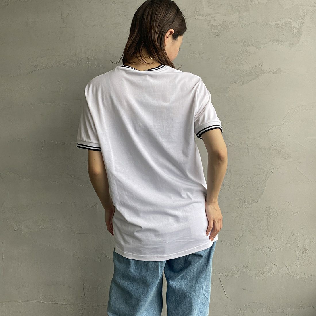 FRED PERRY [フレッドペリー] ツインティップTシャツ [M1588] 100 WHITE &&モデル身長：163cm 着用サイズ：S&&