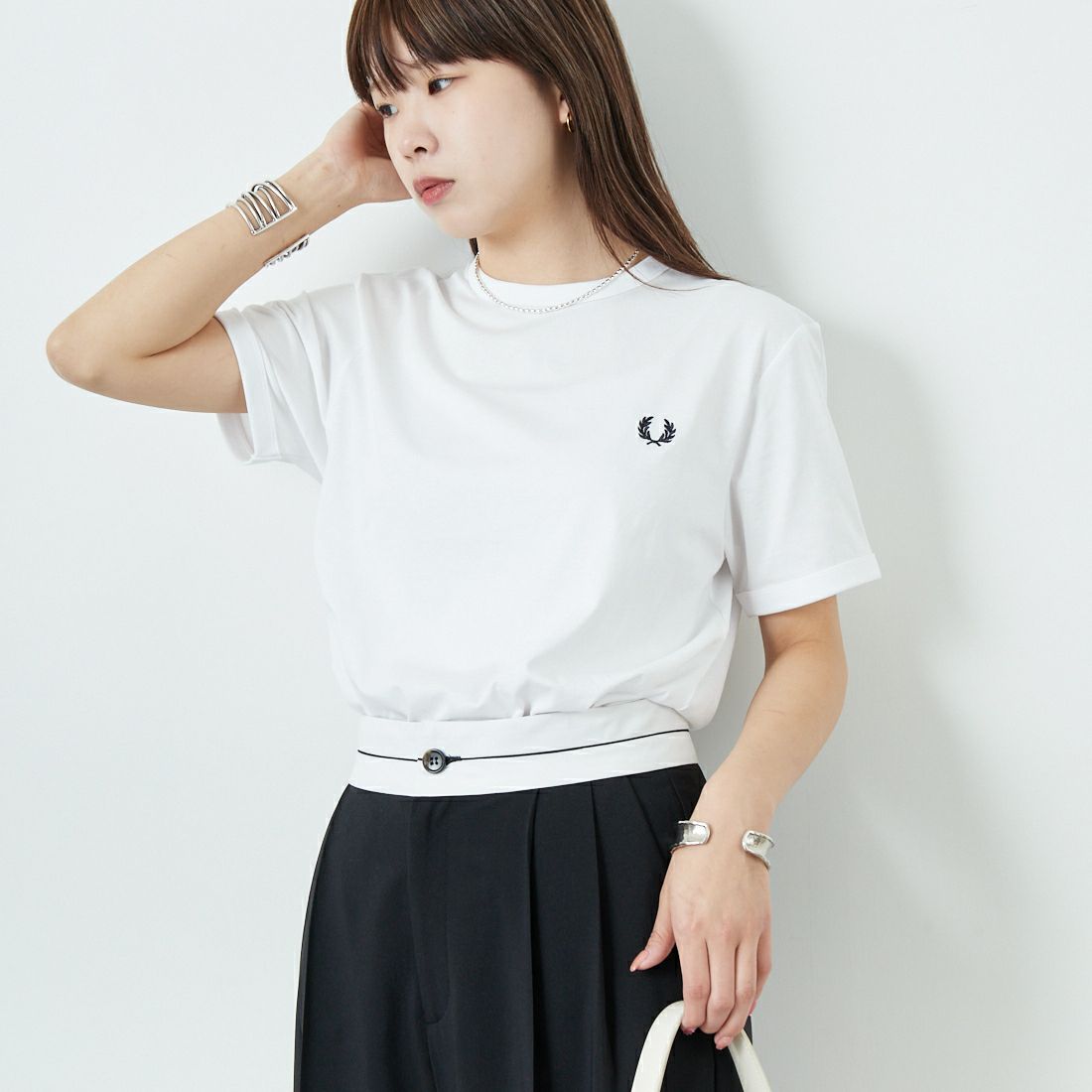 FRED PERRY [フレッドペリー] リンガーTシャツ [M3519] 100 WHITE &&モデル身長：167cm 着用サイズ：S&&