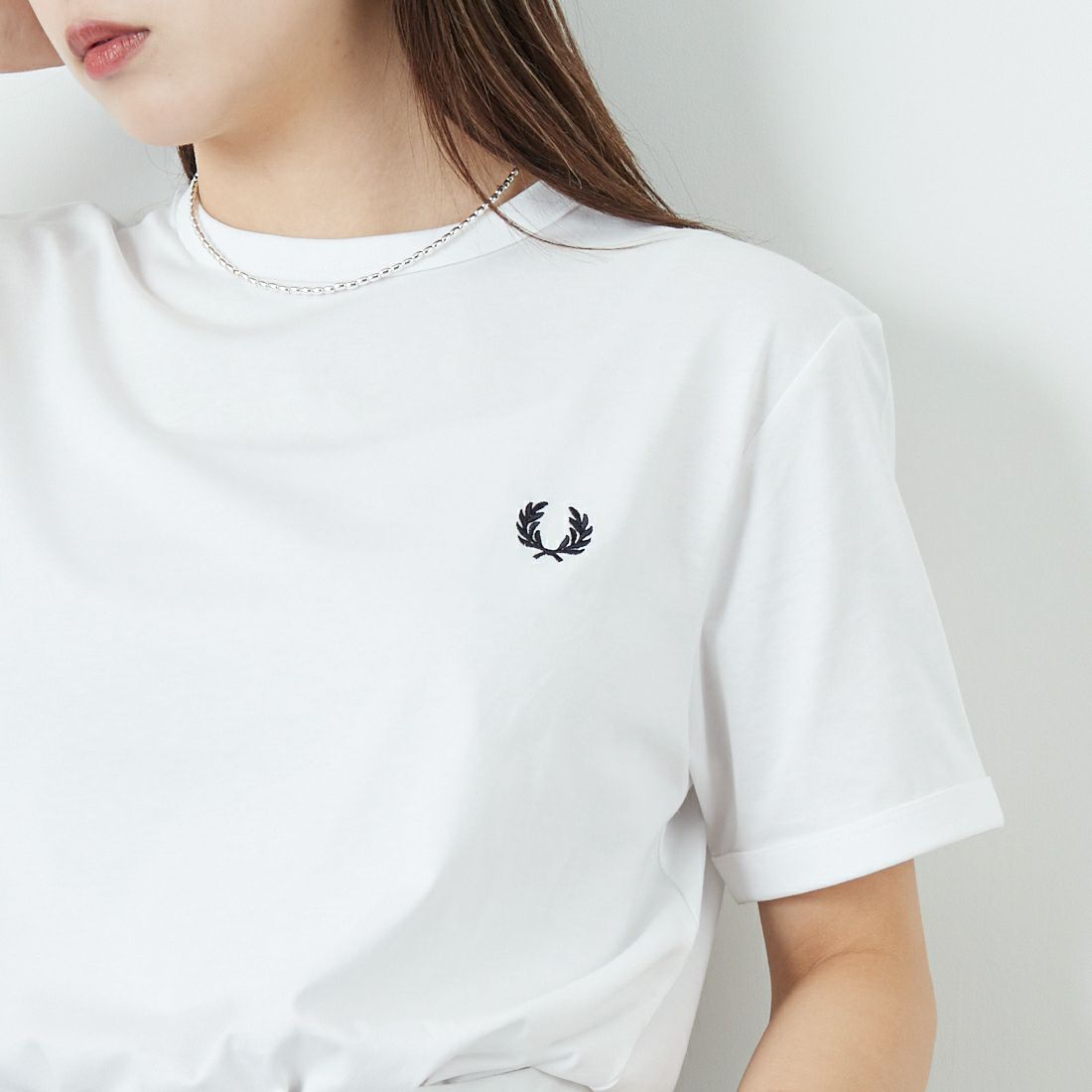 FRED PERRY [フレッドペリー] リンガーTシャツ [M3519] 100 WHITE &&モデル身長：167cm 着用サイズ：S&&