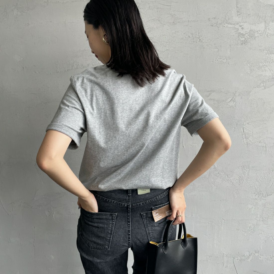 FRED PERRY [フレッドペリー] リンガーTシャツ [M3519] R49 STEEL &&モデル身長：163cm 着用サイズ：S&&