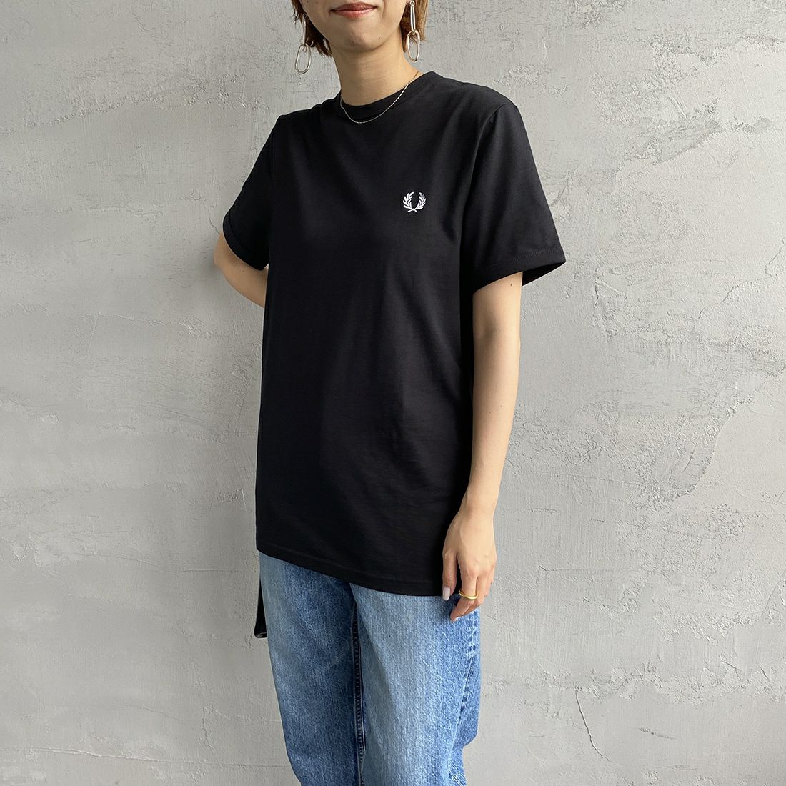 FRED PERRY [フレッドペリー] リンガーTシャツ [M3519] 102 BLACK &&モデル身長：163cm 着用サイズ：S&&