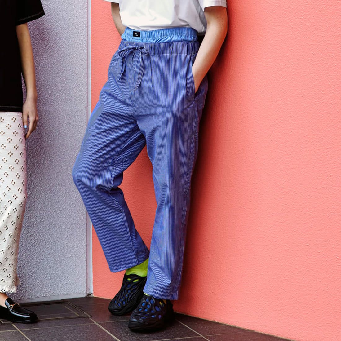 UNIVERSAL OVERALL [ユニバーサルオーバーオール] 別注 パジャマパンツ [U2411660IN-JF] NVY ST&&モデル身長：183cm 着用サイズ：L&&