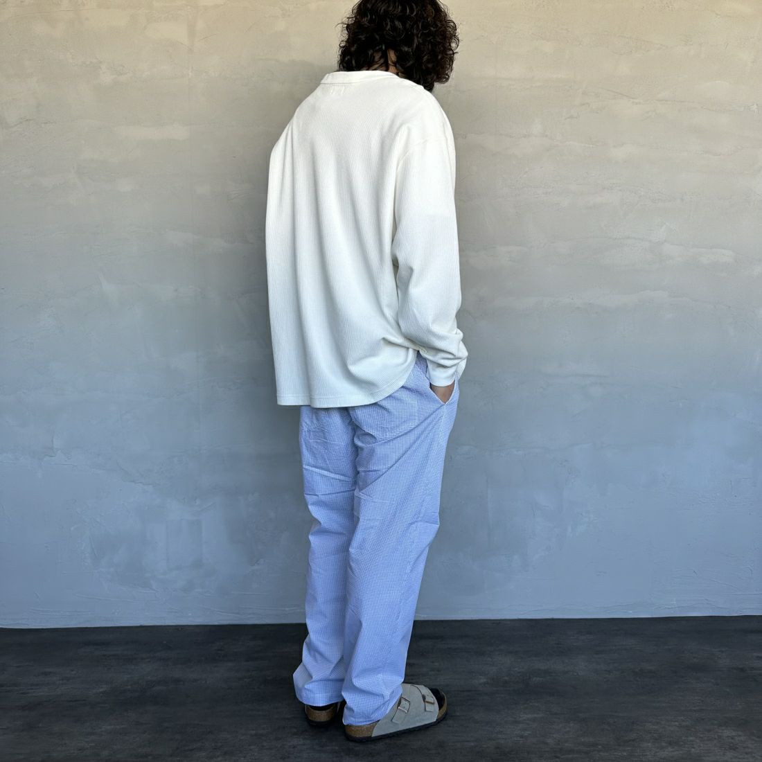 UNIVERSAL OVERALL [ユニバーサルオーバーオール] 別注 パジャマパンツ [U2411660IN-JF] WHT CHK &&モデル身長：173cm 着用サイズ：M&&