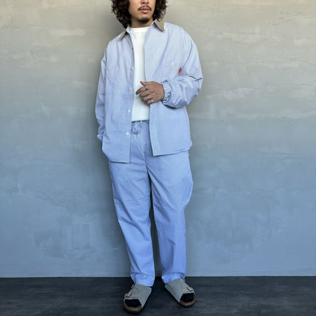 UNIVERSAL OVERALL [ユニバーサルオーバーオール] 別注 パジャマパンツ [U2411660IN-JF] WHT CHK &&モデル身長：173cm 着用サイズ：M&&