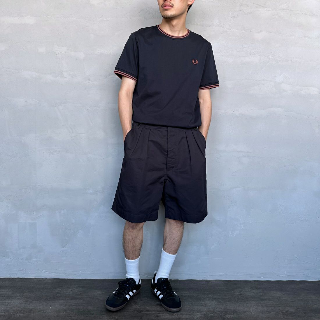 FRED PERRY [フレッドペリー] ツインティップTシャツ [M1588] Y31 NAVY/C &&モデル身長：168cm 着用サイズ：M&&