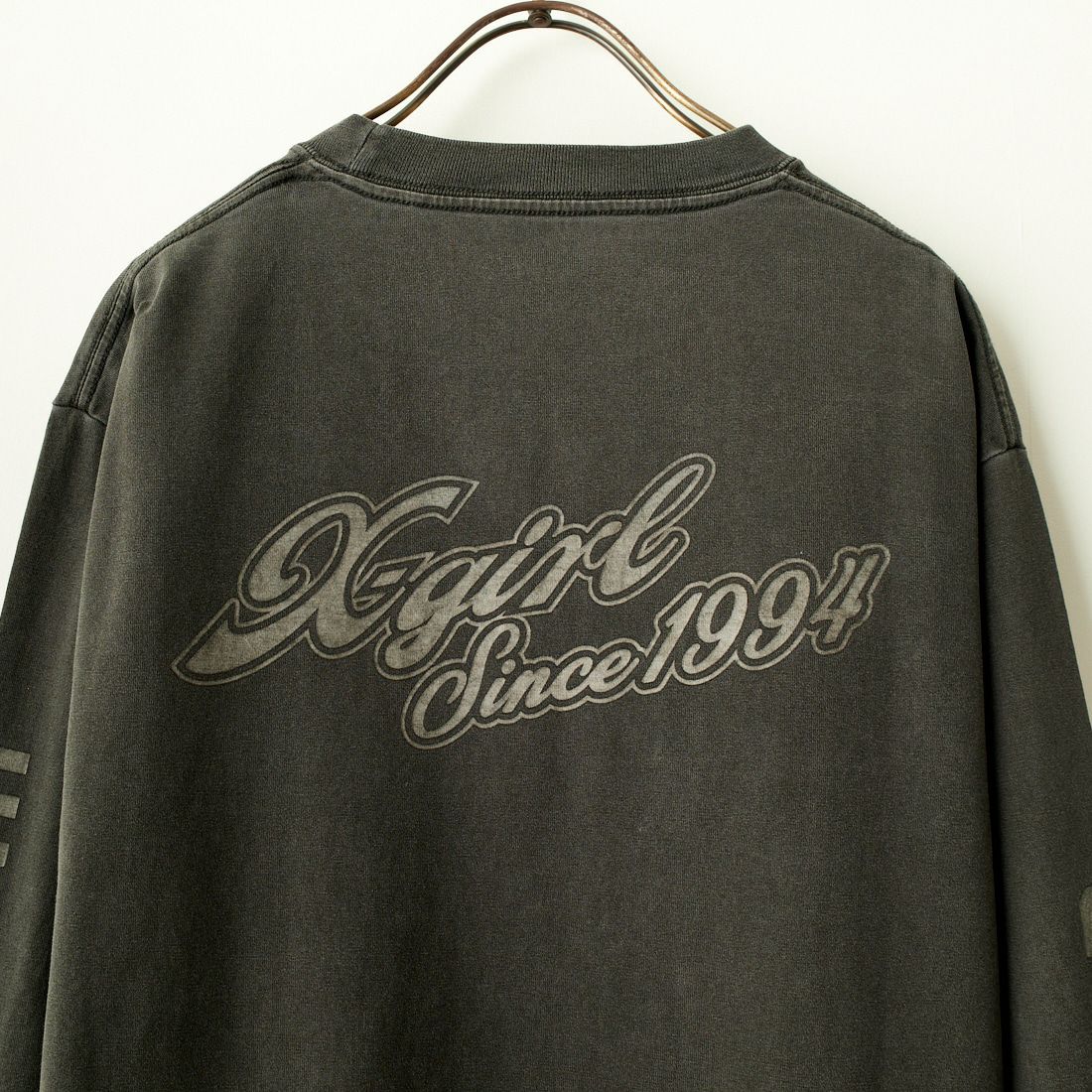 X-girl [エックスガール] FACE & CURSIVEロゴ ロングスリーブTシャツ [105241011011] BLACK