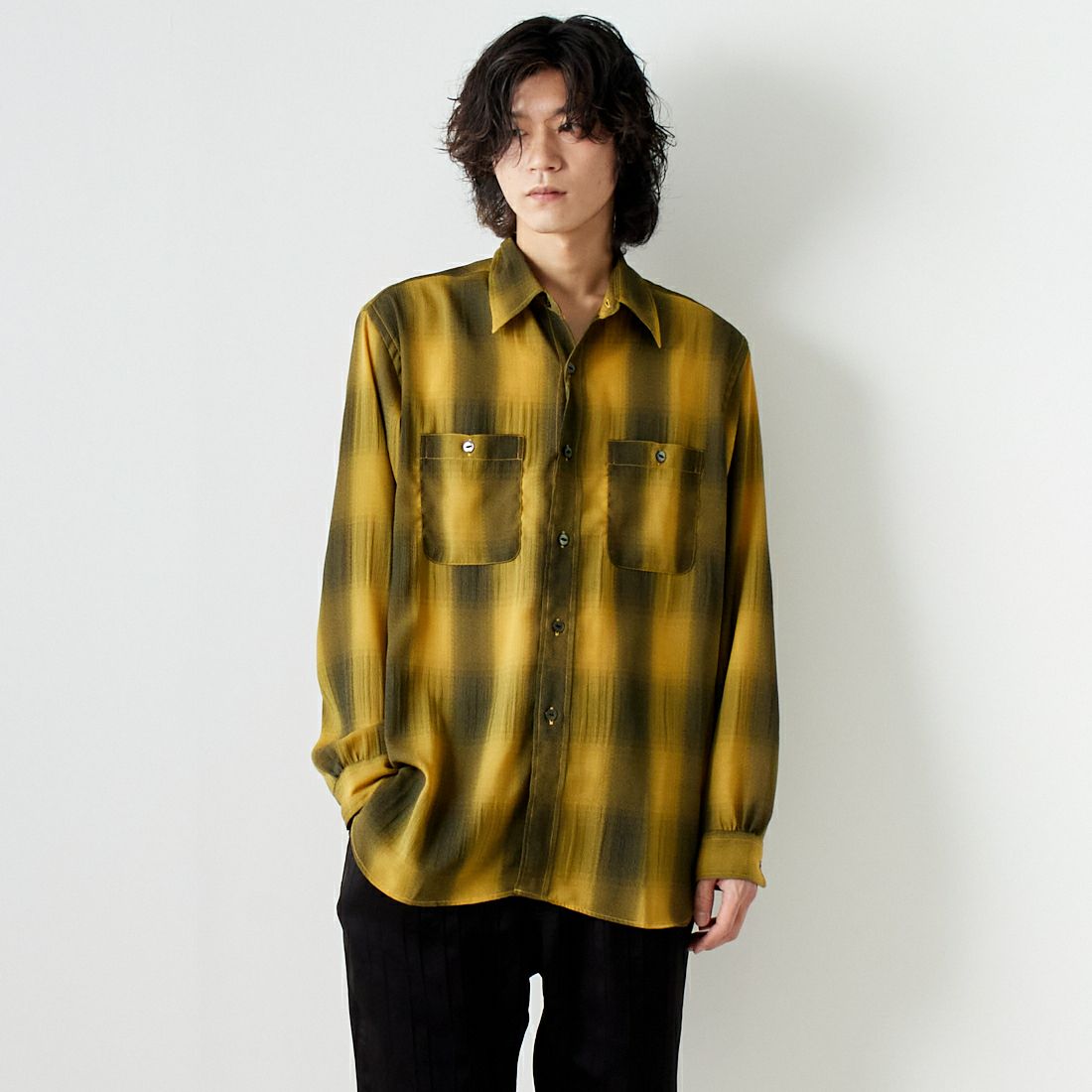 A YELLOW&&モデル身長：182cm 着用サイズ：L&&