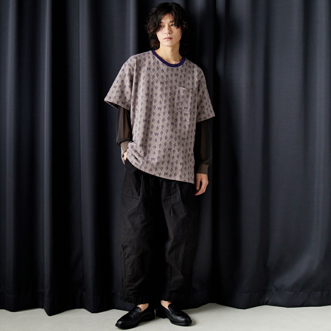 Needles [ニードルズ] パピヨン&フラワージャガードTシャツ [OT243] B GRY/PPL&&モデル身長：182cm 着用サイズ：L&&
