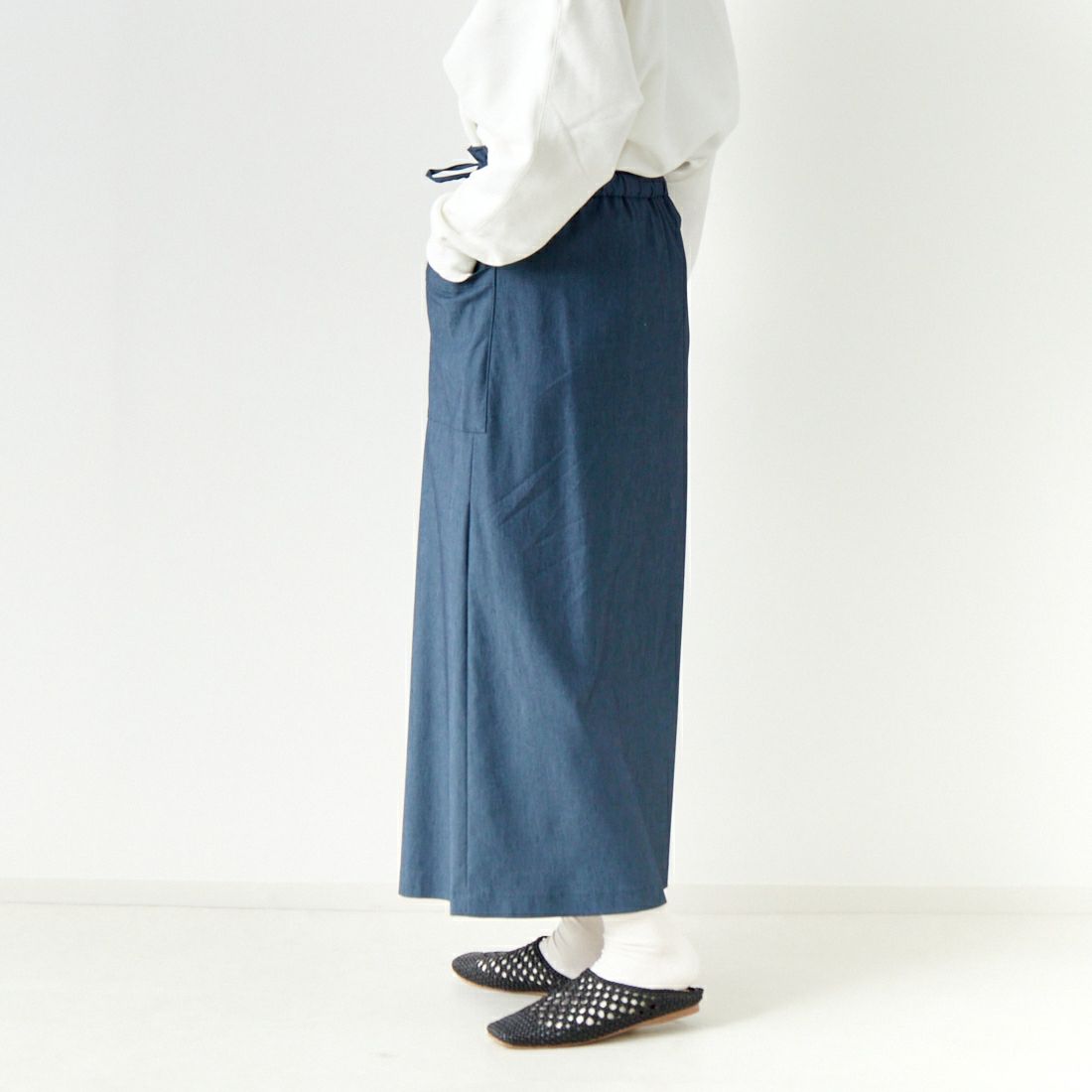 DONEEYU [ドニーユ] アサレチック タイトスカート [U-2893] 635 ﾌﾞﾙｰ &&モデル身長：160cm 着用サイズ：36&&