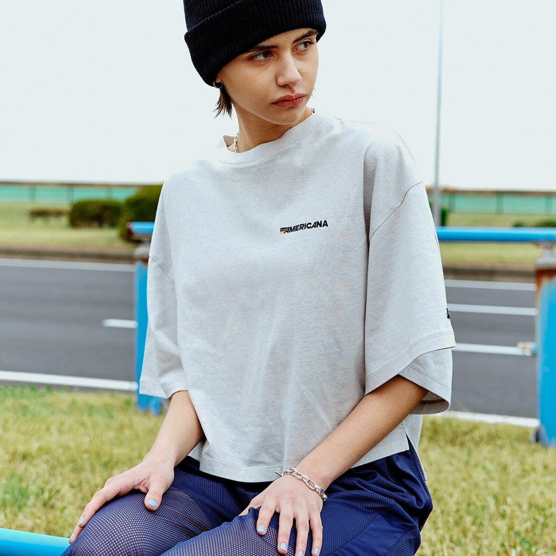 Americana × JEANS FACTORY [アメリカーナ × ジーンズファクトリー] 別注 ワイドショートワンポイントTシャツ [ASO-M-699-2-JF]