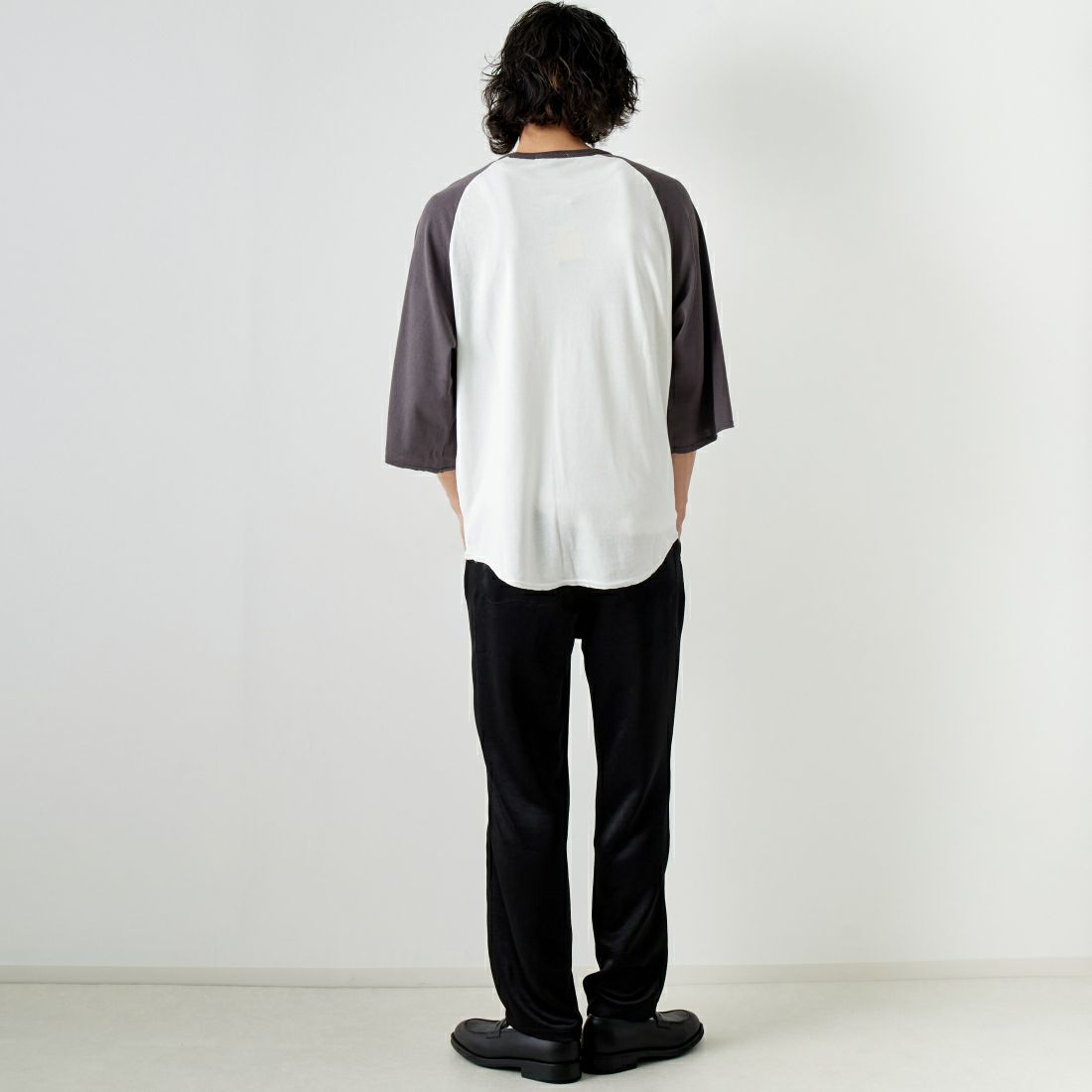 HELLO CALIF [ハローカリフ] スラブベースボールTシャツ [641521] OFF WHT &&モデル身長：182cm 着用サイズ：L&&