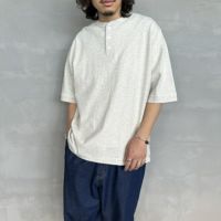 GREY&&モデル身長：173cm 着用サイズ：XL&&