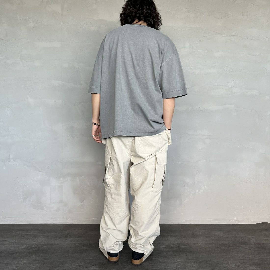 Health knit [ヘルスニット] 別注 ビックシルエット ヘンリーネックTシャツ [HR24S-M021-JF] CHARCOAL &&モデル身長：173cm 着用サイズ：XXL&&