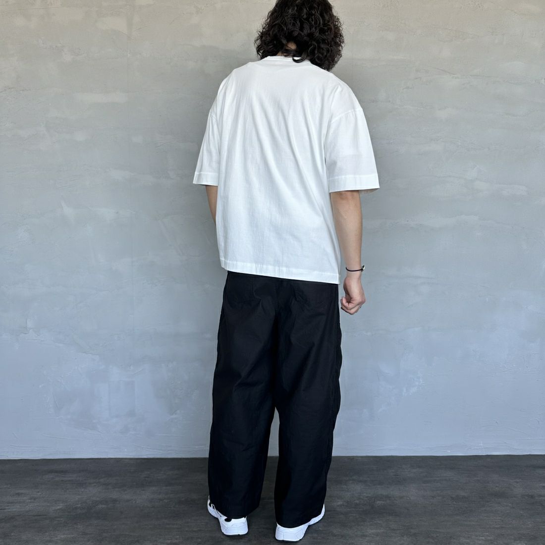 Health knit [ヘルスニット] 別注 ビックシルエット ヘンリーネックTシャツ [HR24S-M021-JF] WHITE &&モデル身長：173cm 着用サイズ：M&&