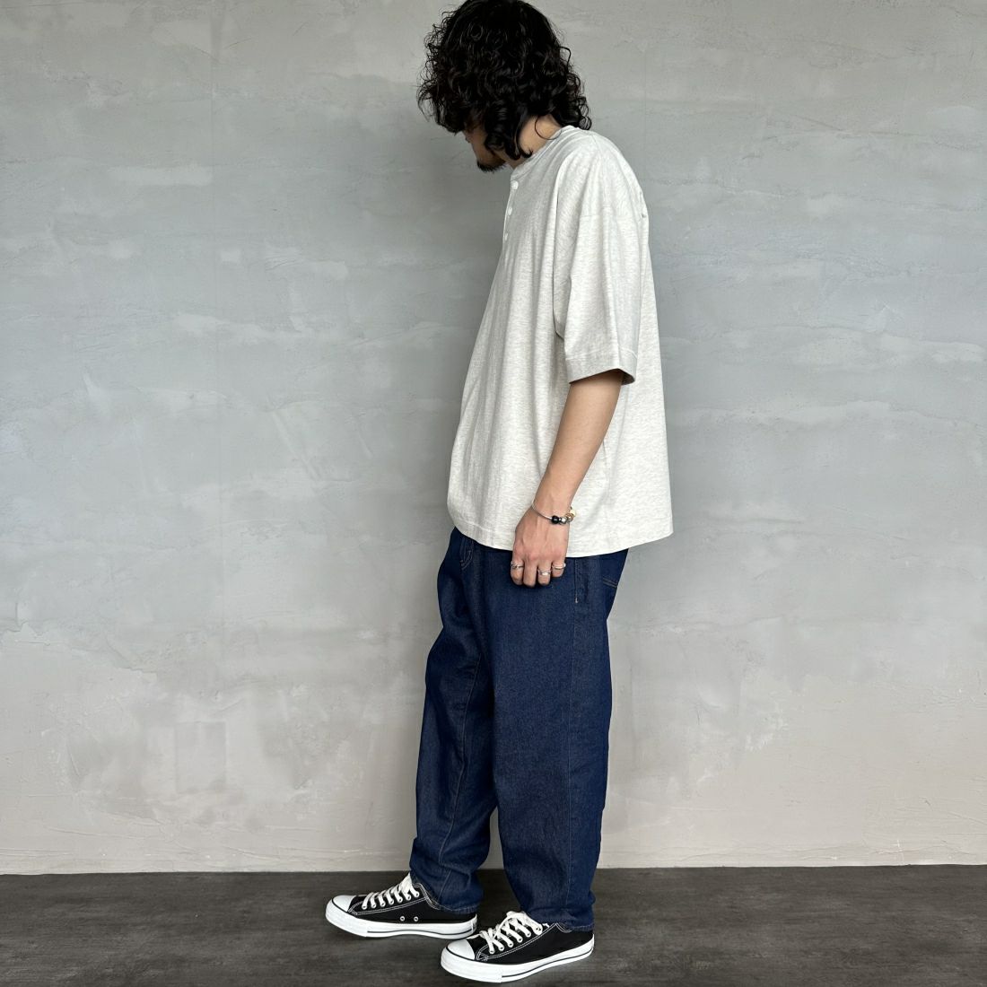 Health knit [ヘルスニット] 別注 ビックシルエット ヘンリーネックTシャツ [HR24S-M021-JF] GREY &&モデル身長：173cm 着用サイズ：XL&&