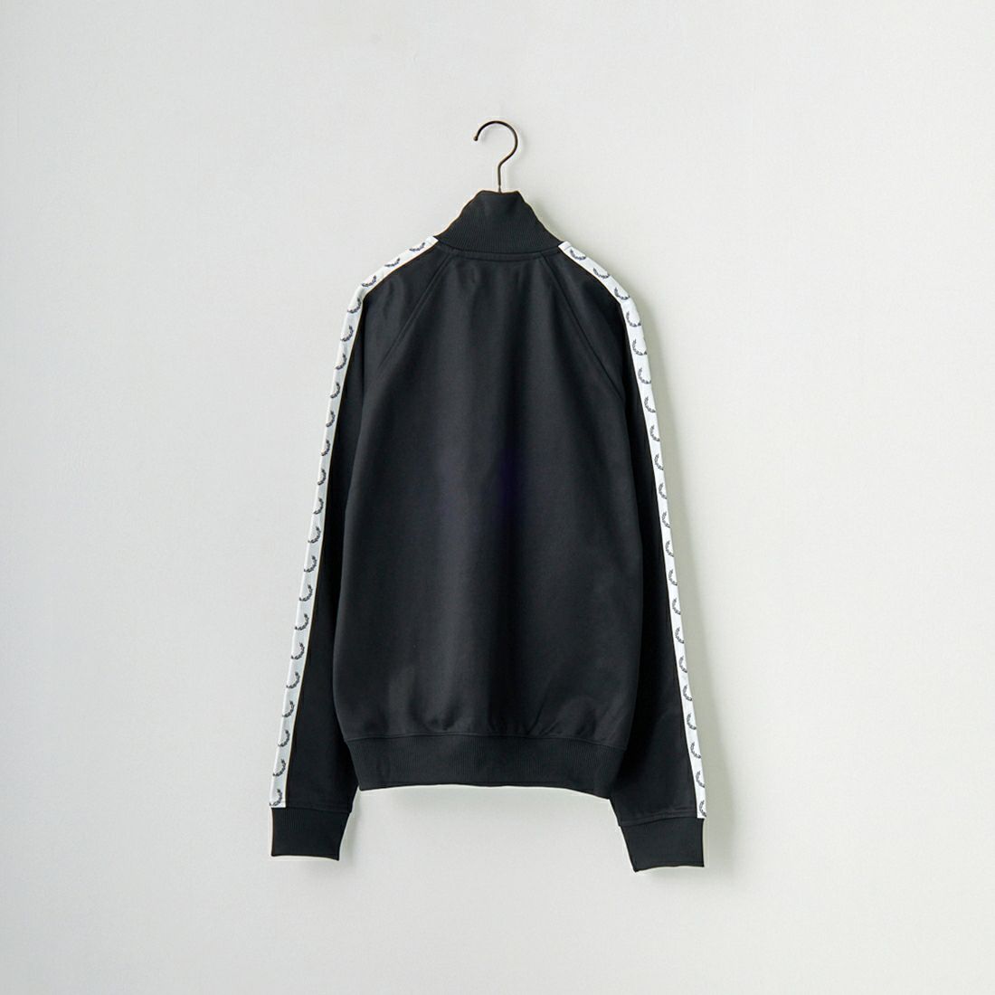 FRED PERRY [フレッドペリー] トラックジャケット [J4620] 198 BLACK