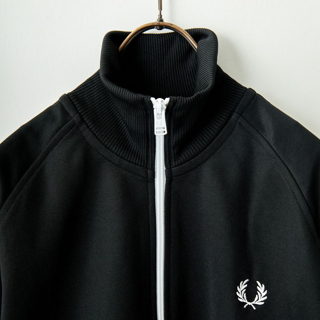 FRED PERRY [フレッドペリー] トラックジャケット [J4620] 198 BLACK