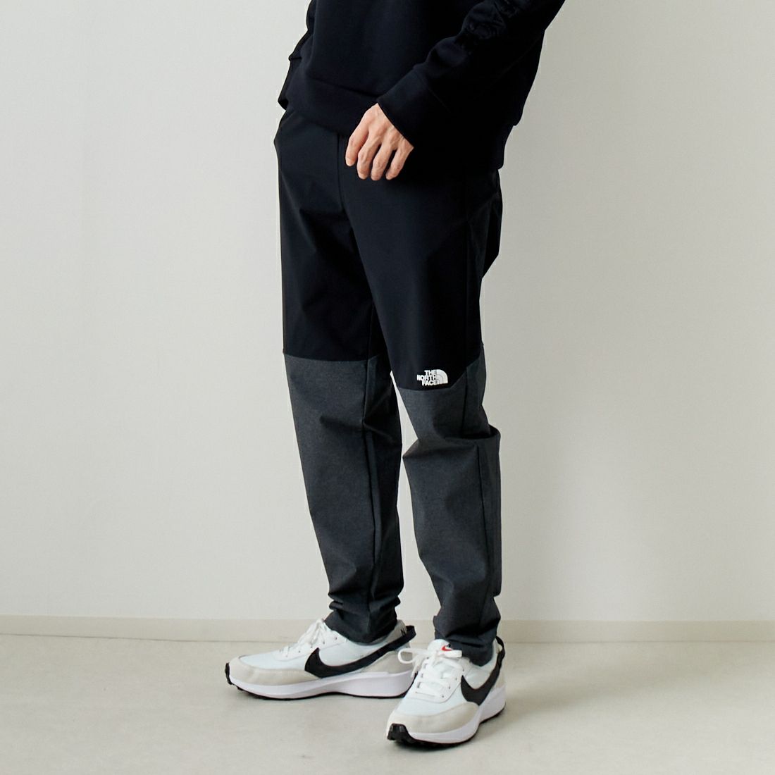 THE NORTH FACE [ザ ノースフェイス] エイペックスフレックスパンツ [NB62382] ZC &&モデル身長：182cm 着用サイズ：L&&
