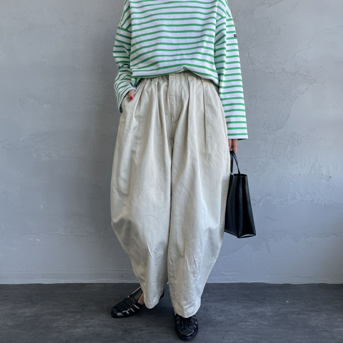 HARVESTY [ハーベスティ] サーカスパンツ [A11709] 31 IVORY &&モデル身長：156cm 着用サイズ：1&&