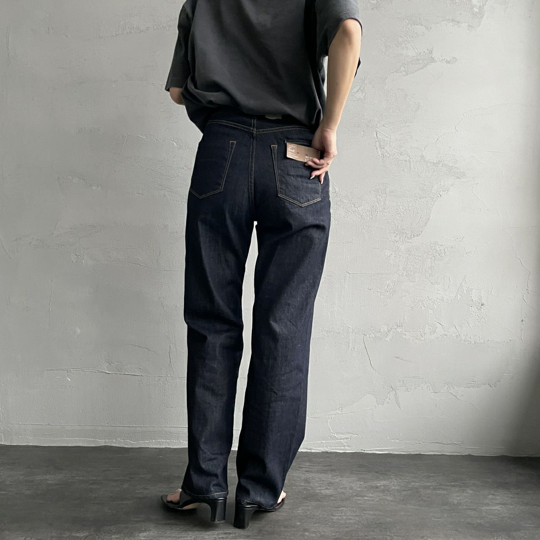YANUK [ヤヌーク] ボーイズストレート LEA/レア [57134230] OWI&&モデル身長：163cm　着用サイズ：25&&