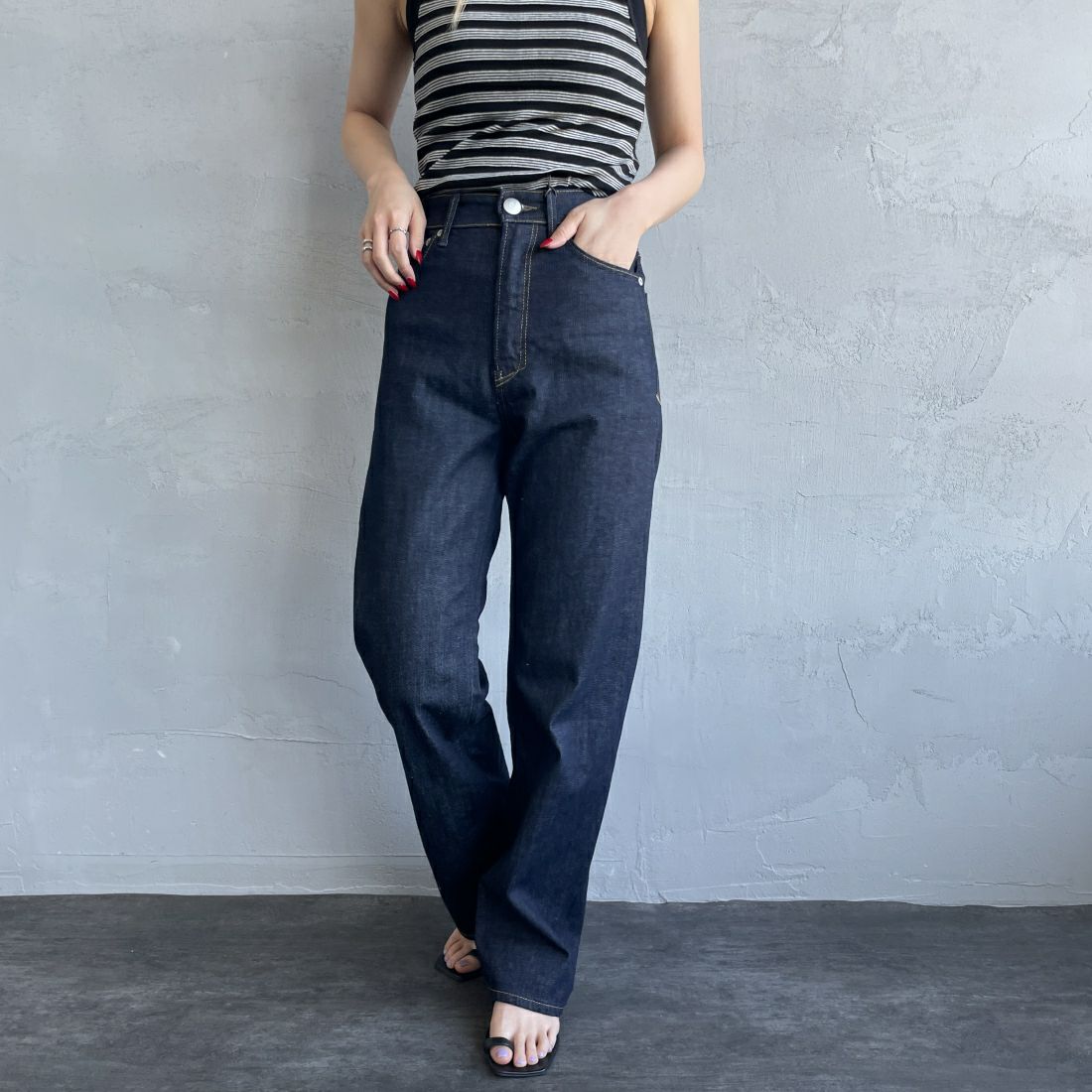 YANUK [ヤヌーク] ボーイズストレート LEA/レア [57134230] OWI&&モデル身長：163cm　着用サイズ：25&&
