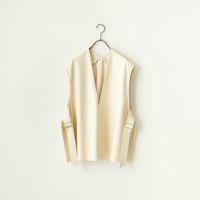 02 IVORY
