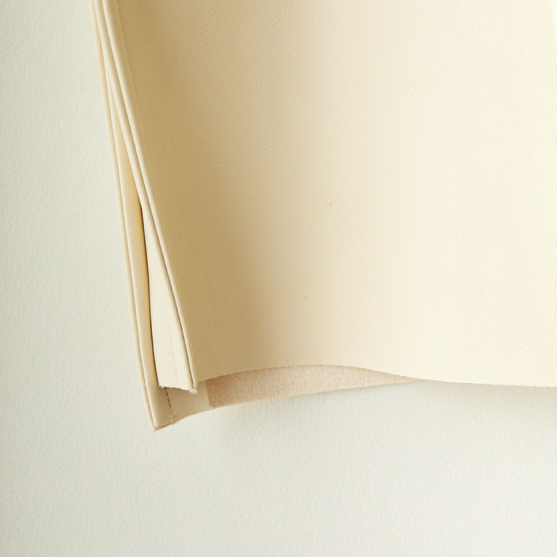 CADDITION [キャディション] エコレザーVネックベスト [541090] 02 IVORY