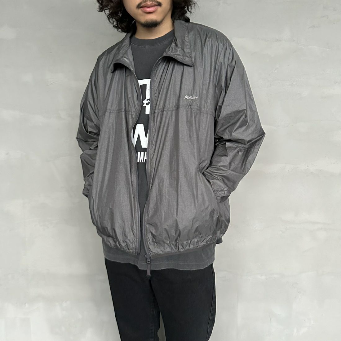 frostline [フロストライン] 別注 フルジップジャケット [FL1-JK-IN4-JF] CHARCOAL&&モデル身長：173cm 着用サイズ：M&&