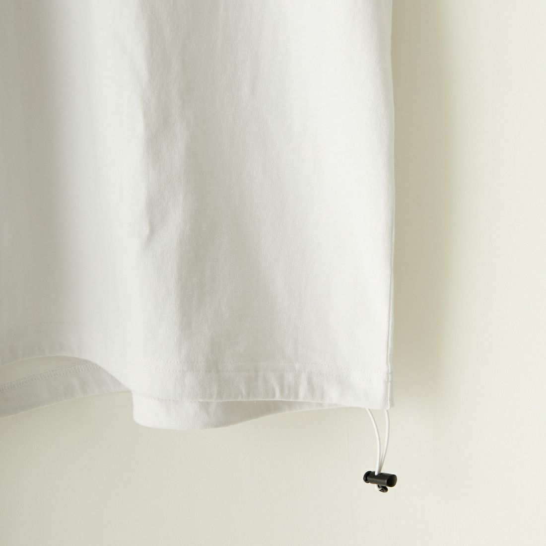 UNIVERSAL OVERALL [ユニバーサルオーバーオール] 別注 ドローコード付き ワイドシルエットTシャツ [U2411282IN-JF] WHITE