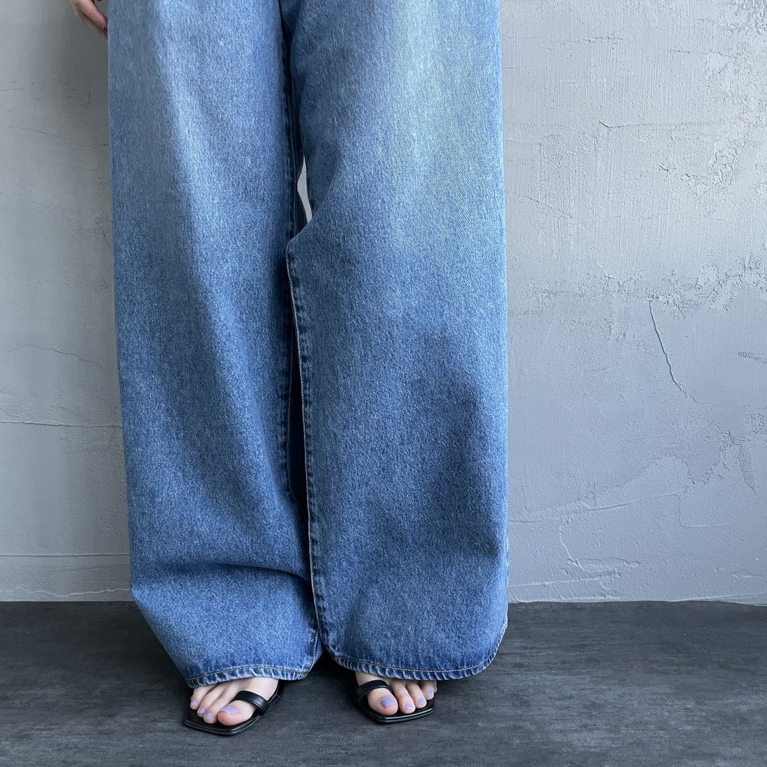 NEEDBY heritage [ニードバイヘリテージ] AARON デニムパンツ [N1C6011378MB] MB &&モデル身長：156cm 着用サイズ：24&&