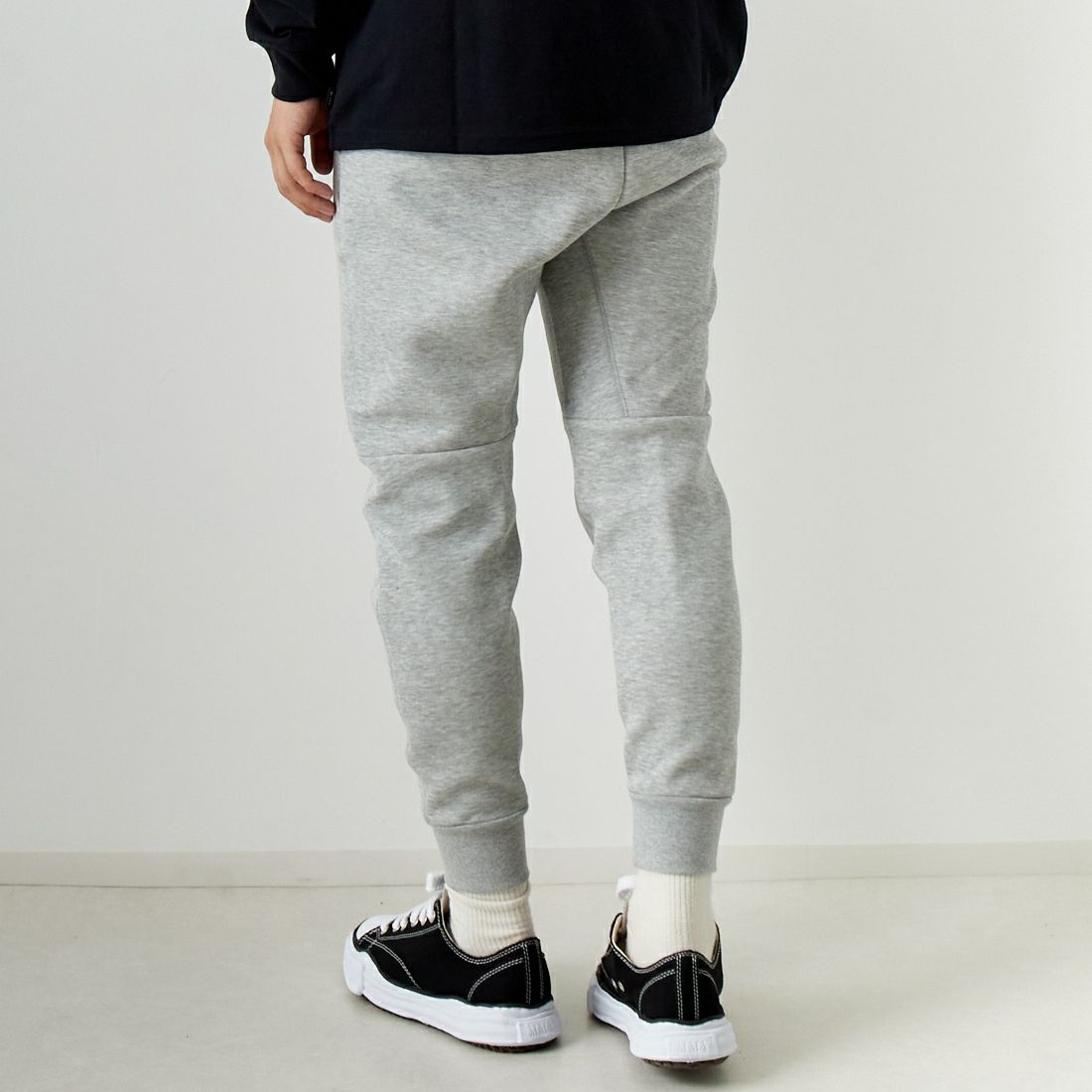 NIKE [ナイキ] テックフリース ジョガーパンツ [FB8003] 063 ﾀﾞｰｸｸﾞ &&モデル身長：179cm 着用サイズ：L&&