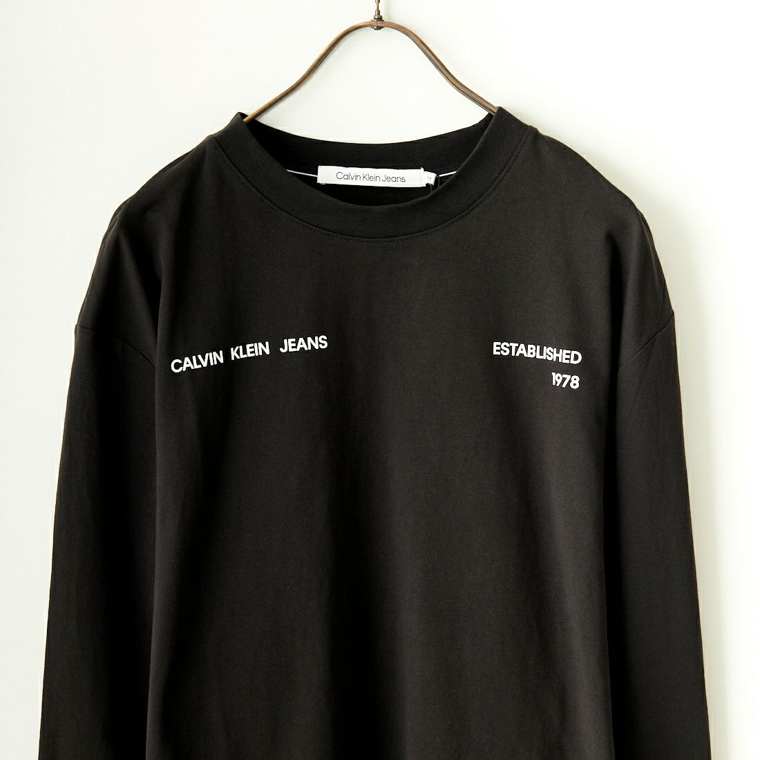 Calvin Klein Jeans [カルバンクライン ジーンズ] SPRAY BOX ロングスリーブTシャツ [J30J324642] BEH