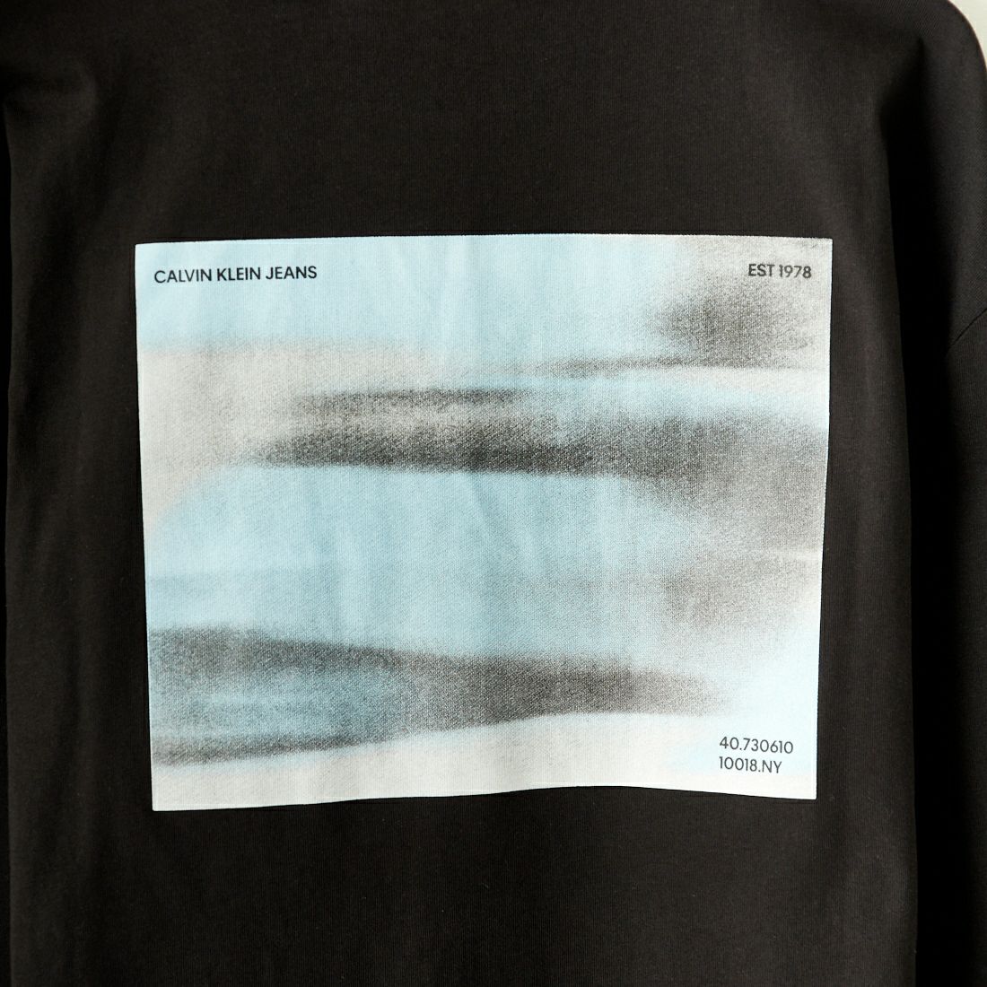 Calvin Klein Jeans [カルバンクライン ジーンズ] SPRAY BOX ロングスリーブTシャツ [J30J324642] BEH