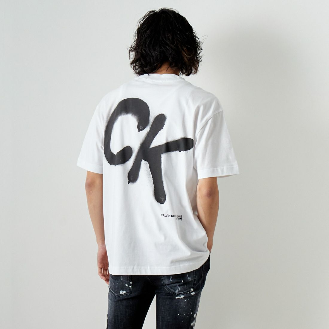 Calvin Klein Jeans [カルバンクライン ジーンズ] CK SPRAY プリントTシャツ [J30J324652]