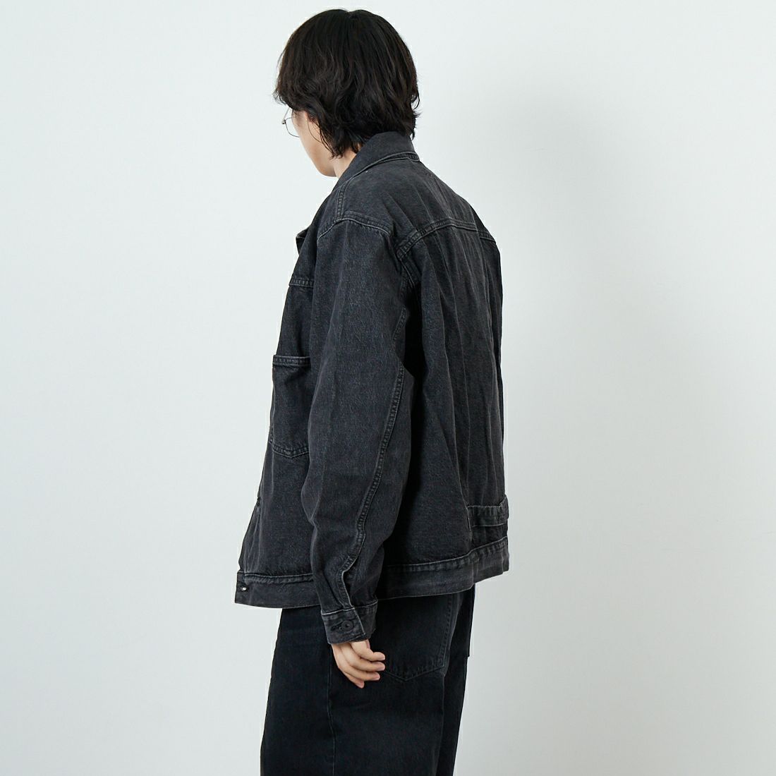 LEVI'S [リーバイス] TYPE1 トラッカージャケット [A3174-00] 00 MIDNIGH &&モデル身長：179cm 着用サイズ：L&&