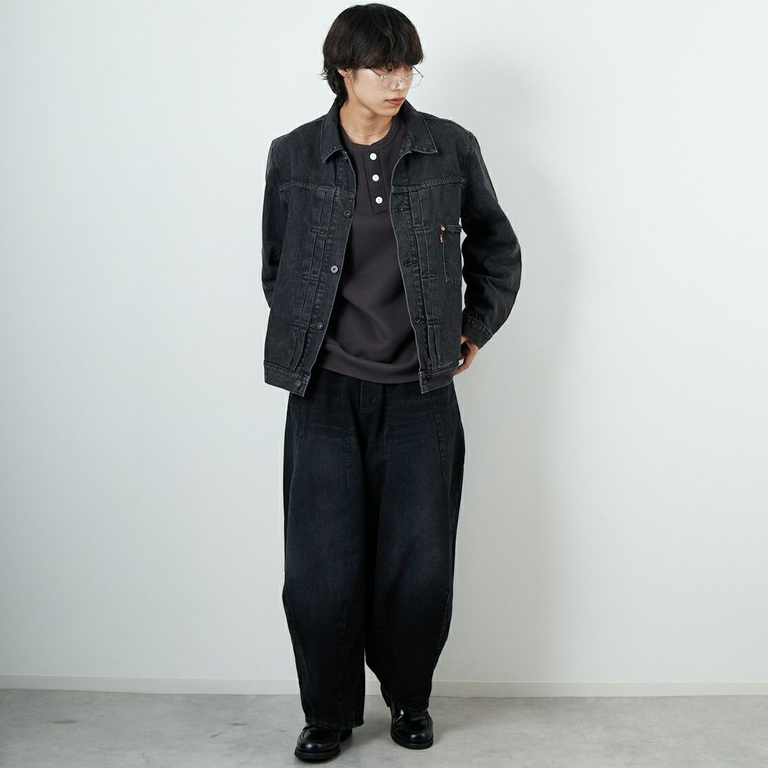 LEVI'S [リーバイス] TYPE1 トラッカージャケット [A3174-00] 00 MIDNIGH &&モデル身長：179cm 着用サイズ：L&&