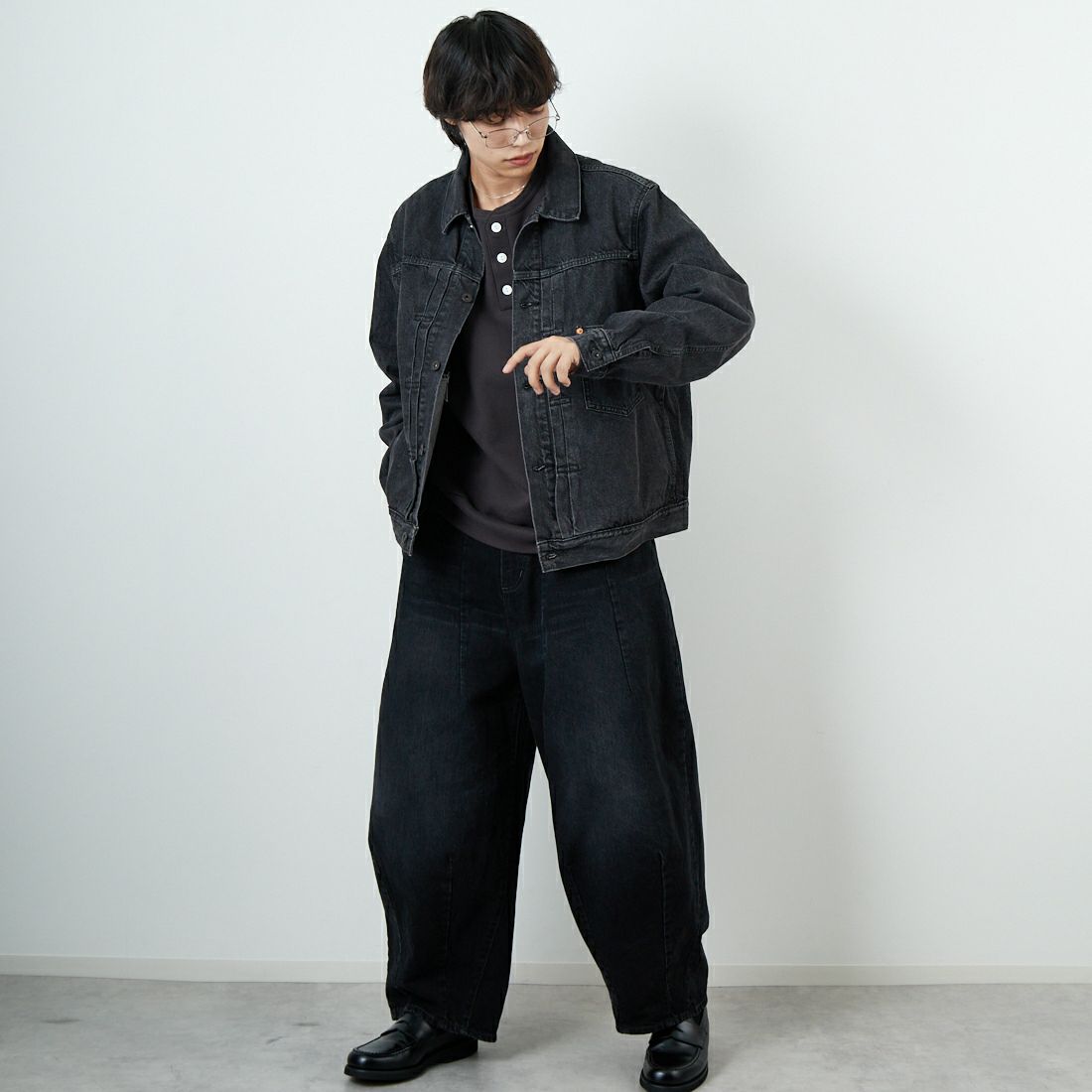 LEVI'S [リーバイス] TYPE1 トラッカージャケット [A3174-00] 00 MIDNIGH &&モデル身長：179cm 着用サイズ：L&&