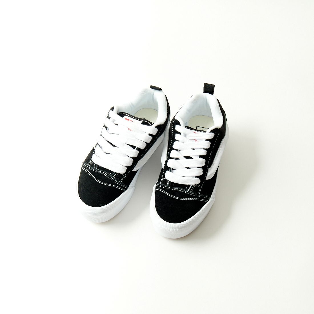 VANS [バンズ] ニュースタック [VN000CP66BT] BLK/T.WHIT