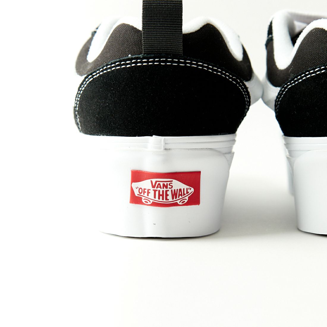 VANS [バンズ] ニュースタック [VN000CP66BT] BLK/T.WHIT