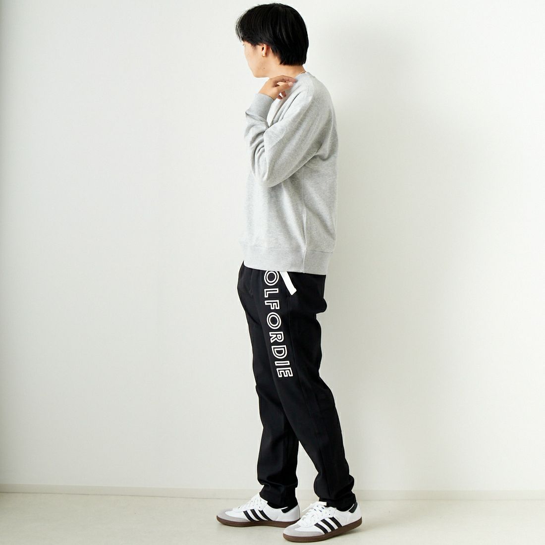 MARK & LONA [マークアンドロナ] イージーパンツ [MLM-4A-AT02] BLACK &&モデル身長：179cm 着用サイズ：48&&