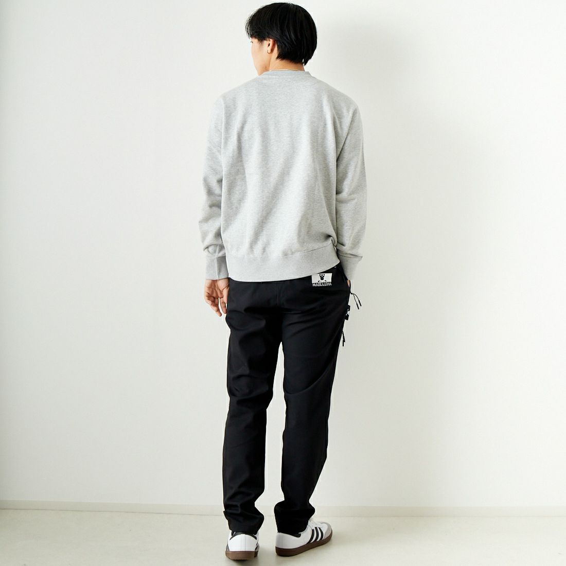 MARK & LONA [マークアンドロナ] イージーパンツ [MLM-4A-AT02] BLACK &&モデル身長：179cm 着用サイズ：48&&