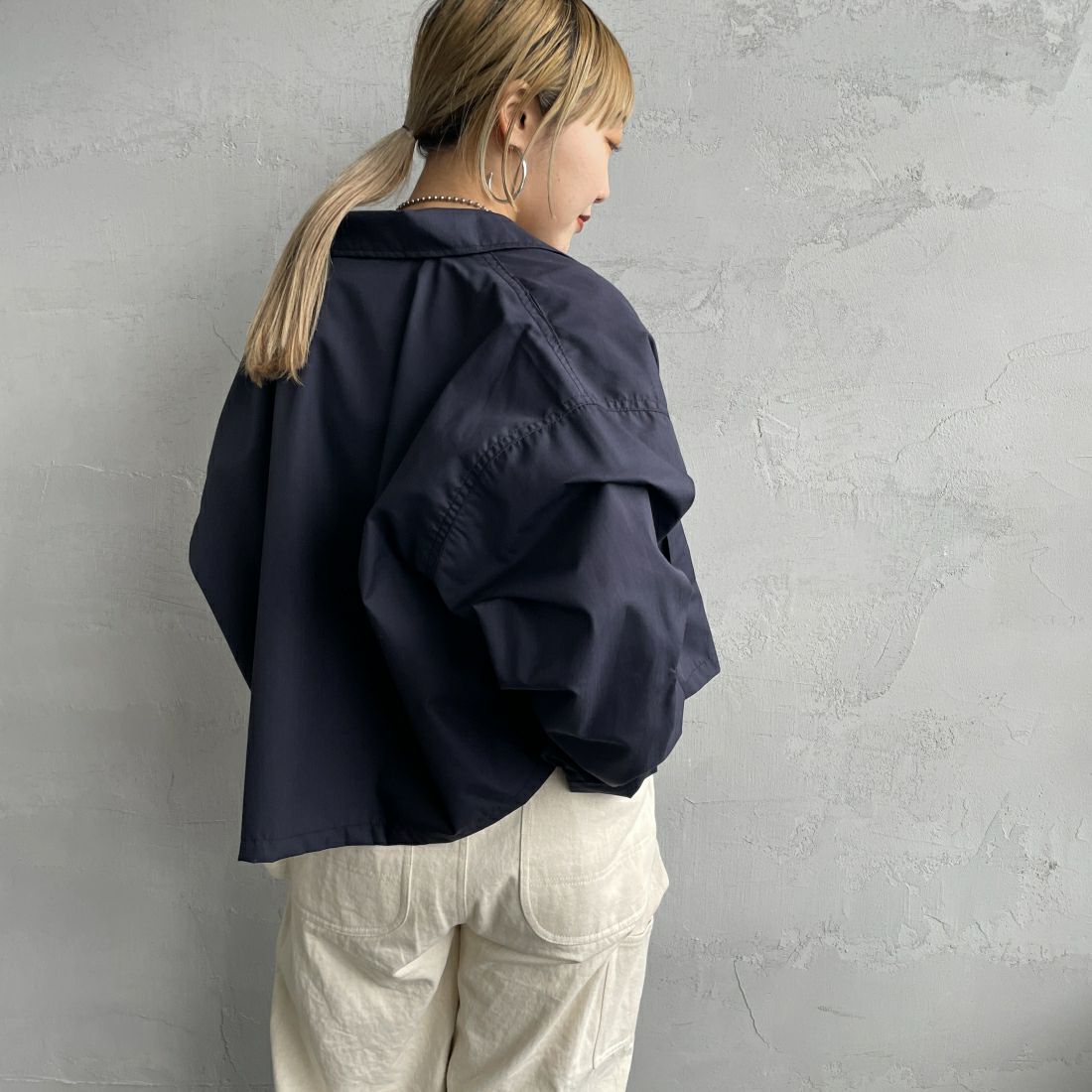 ROTHCO [ロスコ] タクティカルショートシャツ [LWTACT-SHORT] NAVY &&モデル身長：156cm 着用サイズ：L&&