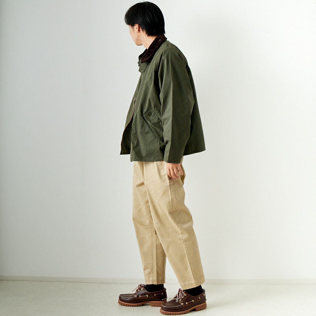 Barbour [バブアー] トランスポート ピーチスキンノンオイルドジャケット [MCA0931] SAGE &&モデル身長：179cm 着用サイズ：38&&