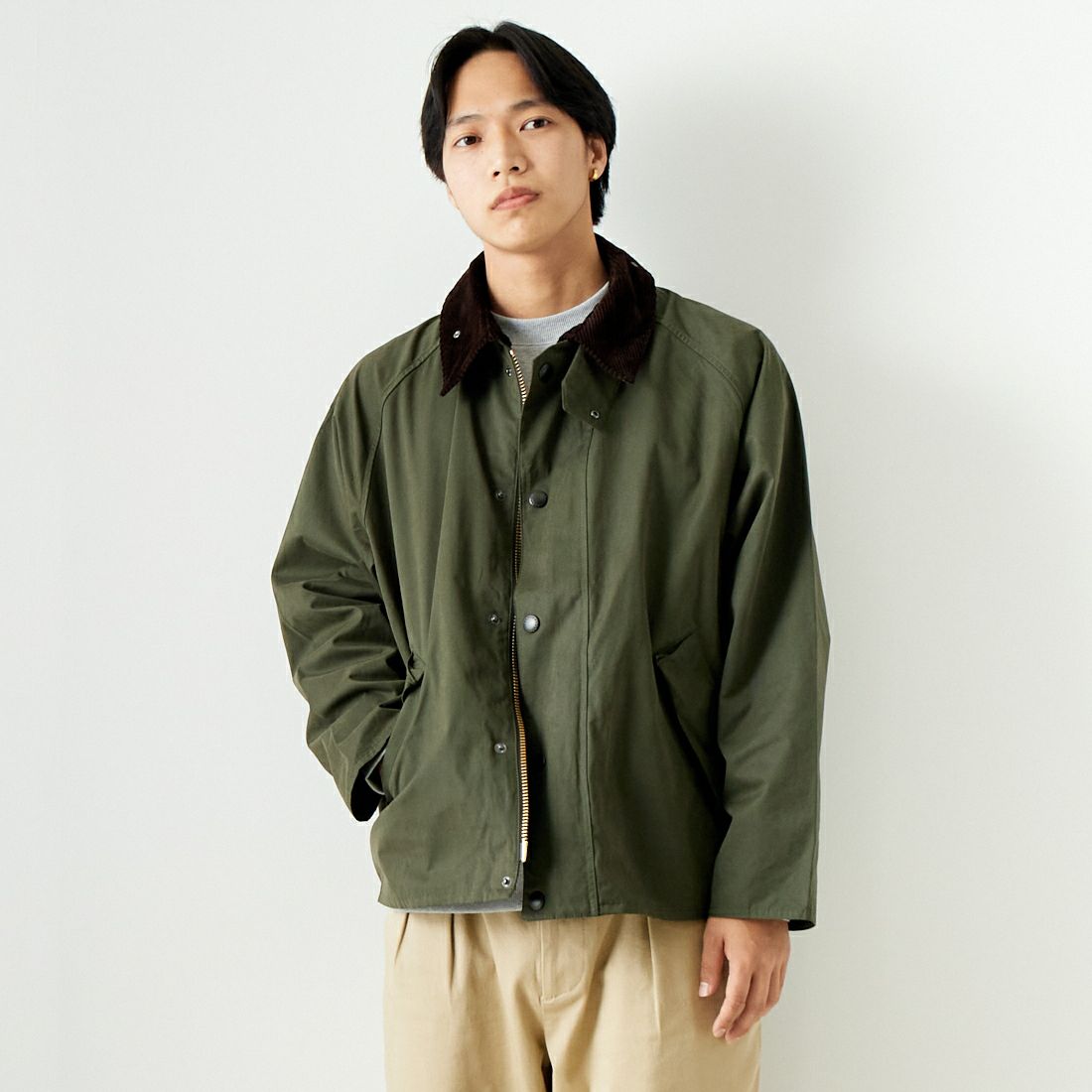 Barbour [バブアー] トランスポート ピーチスキンノンオイルドジャケット [MCA0931] SAGE &&モデル身長：179cm 着用サイズ：38&&