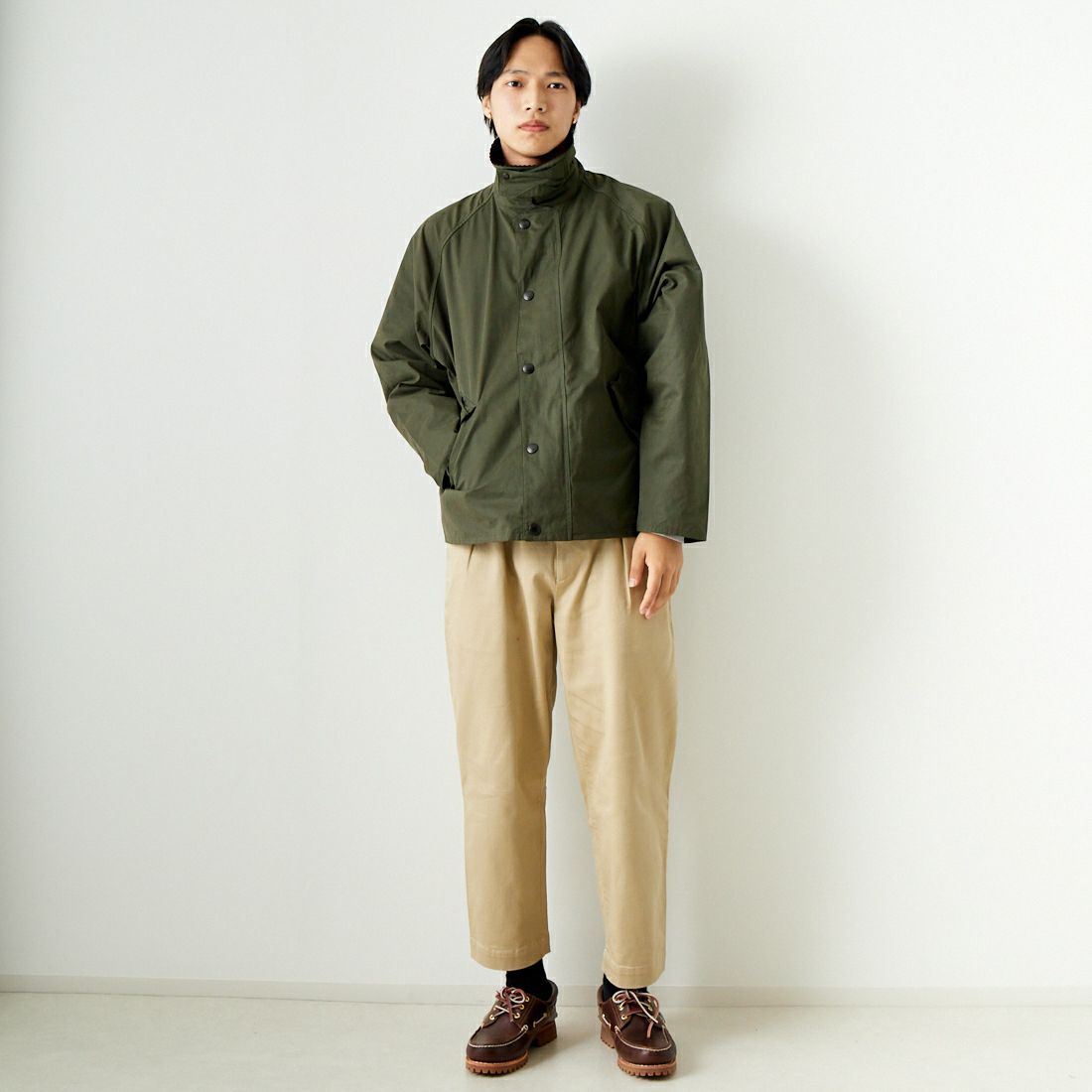 Barbour [バブアー] トランスポート ピーチスキンノンオイルドジャケット [MCA0931] SAGE &&モデル身長：179cm 着用サイズ：38&&