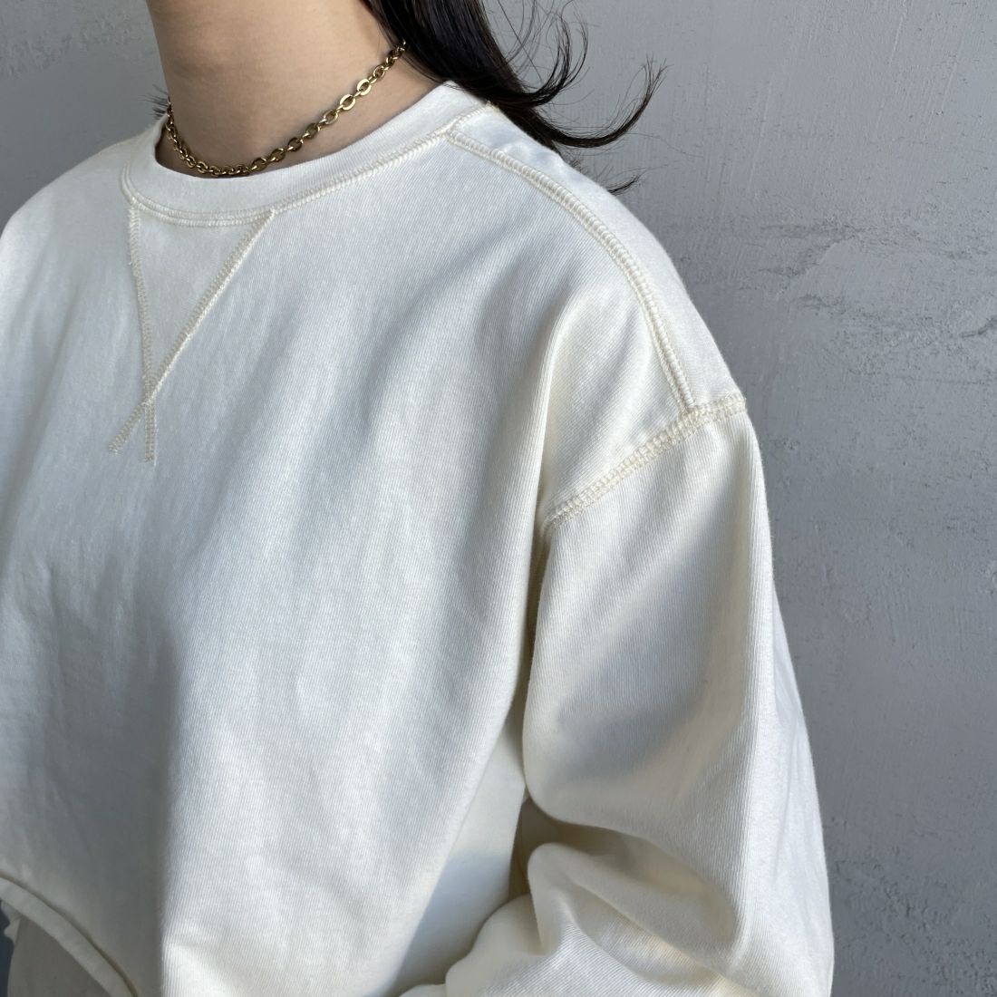 SCREEN STARS [スクリーンスターズ] 別注 ショートピグメントTシャツ [2421-208IN-JF] OFF &&モデル身長：163cm 着用サイズ：F&&