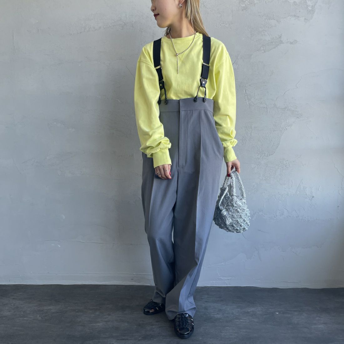 SCREEN STARS [スクリーンスターズ] 別注 ショートピグメントTシャツ [2421-208IN-JF] YELLOW &&モデル身長：156cm 着用サイズ：F&&