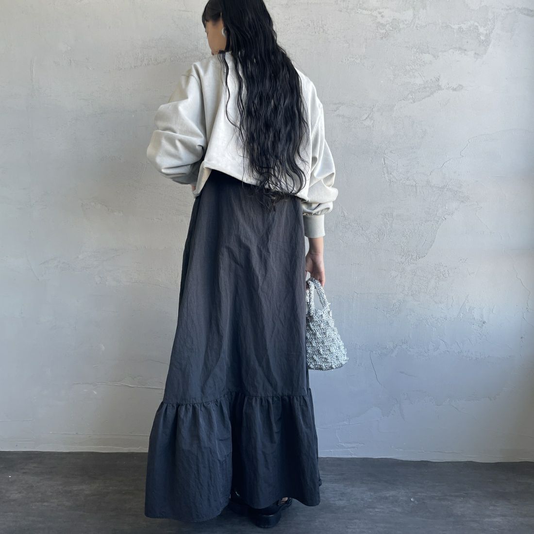 SCREEN STARS [スクリーンスターズ] 別注 ショートピグメントTシャツ [2421-208IN-JF] GRAY &&モデル身長：156cm 着用サイズ：F&&
