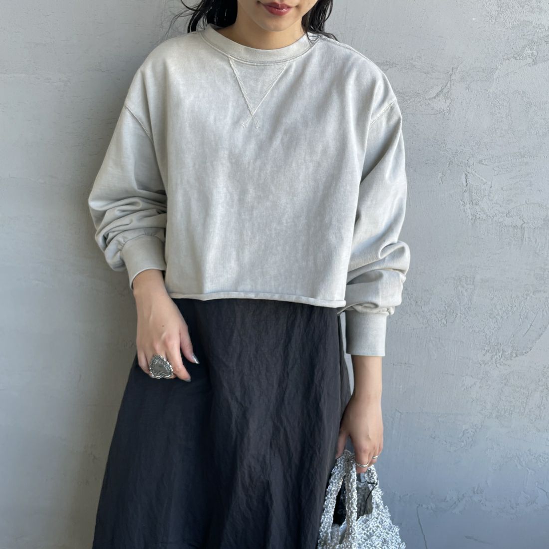 SCREEN STARS [スクリーンスターズ] 別注 ショートピグメントTシャツ [2421-208IN-JF] GRAY &&モデル身長：156cm 着用サイズ：F&&